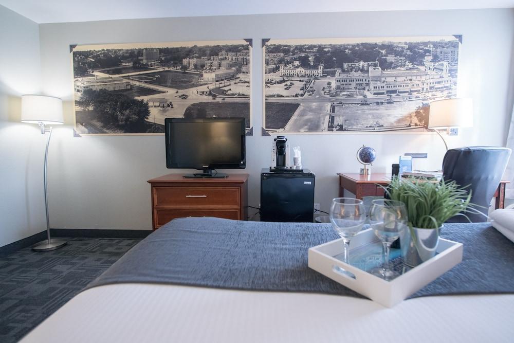 Hotel Westport Kansas City, Tapestry Collection By Hilton Екстер'єр фото
